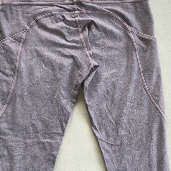 Lululemon fast and free right 25” *ice dye size 10 - Picture 9 of 9